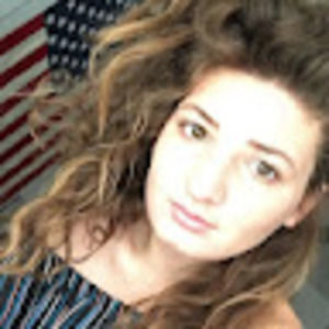 Meet your Posher, Cassandra